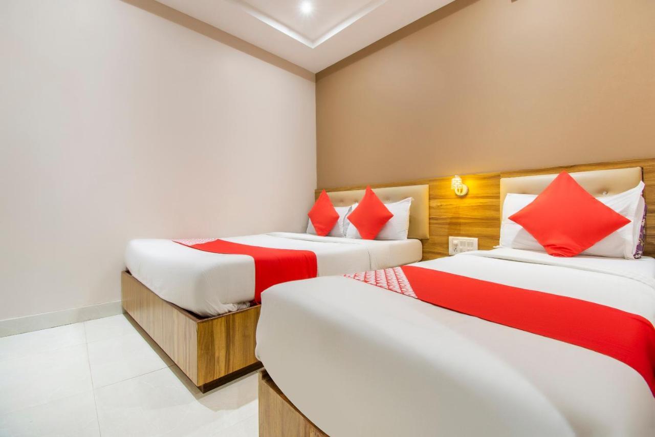Oyo 69377 Hotel Ruby Bombay Esterno foto