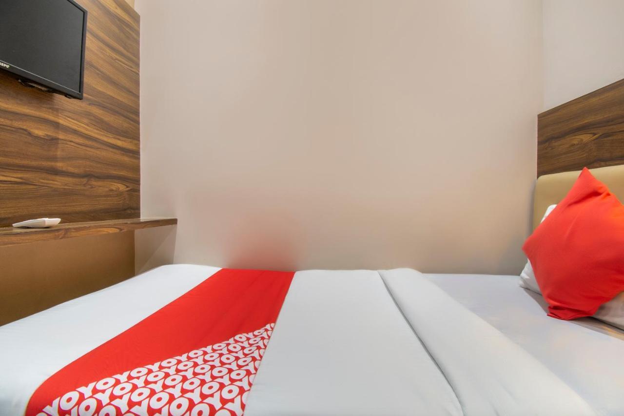 Oyo 69377 Hotel Ruby Bombay Esterno foto